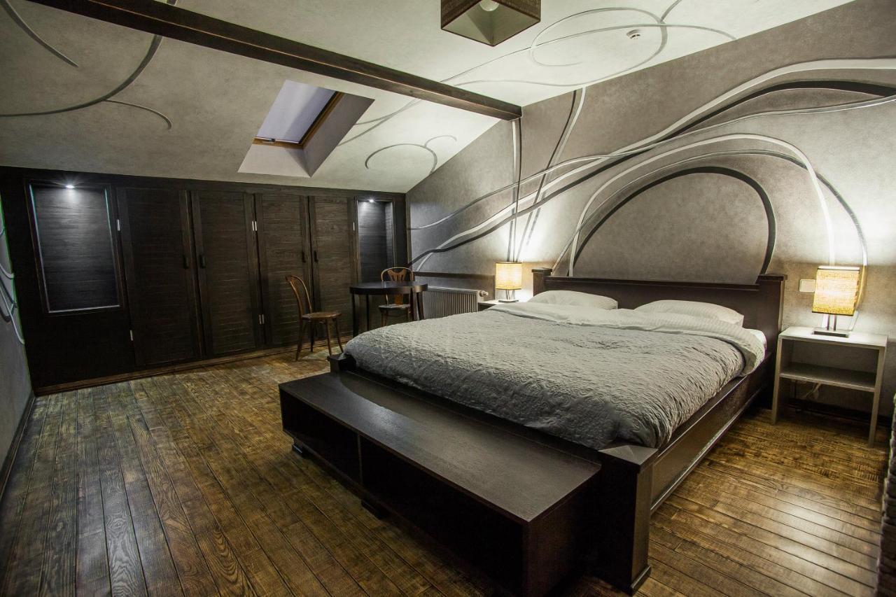 Hotel Pieno Piano à Rivne Extérieur photo